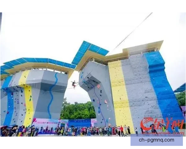 攀岩公开赛：挑战高峰，创造奇迹